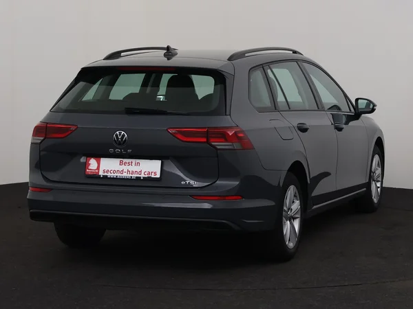 VOLKSWAGEN Golf Variant (2024) — foto 22 van 28