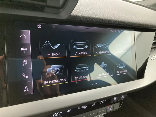 AUDI A3 Sportback Dsl (2023) — foto 5 van 36