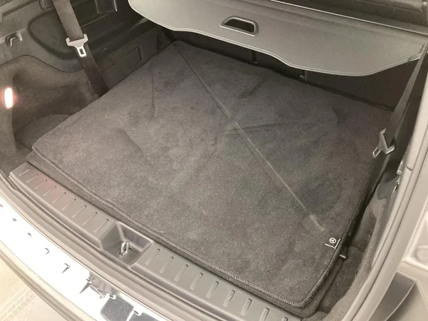 MERCEDES-BENZ GLB 180 (2022) — foto 25 van 36