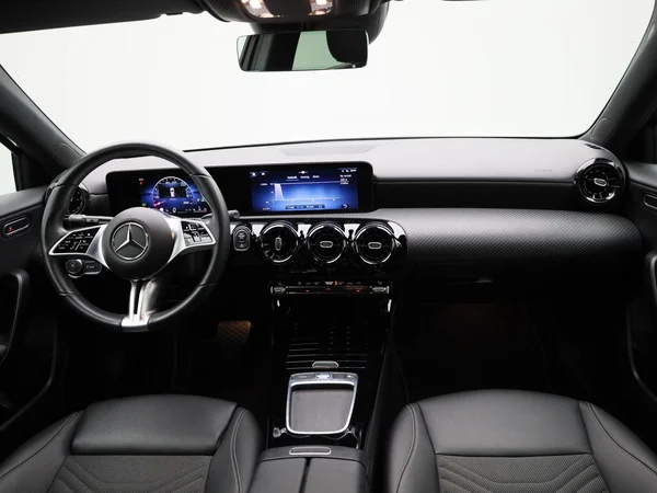 Mercedes-Benz A-Klasse (2023) — foto 33 van 46