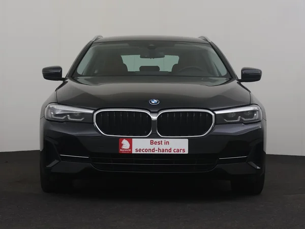 BMW 520 (2022) — foto 33 van 35