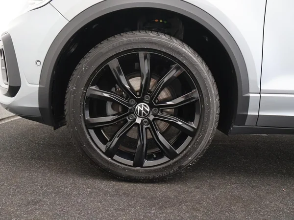 VOLKSWAGEN T-Roc (2023) — foto 12 van 24