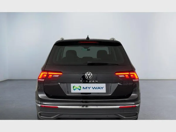 Volkswagen Tiguan (2022) — foto 27 van 29
