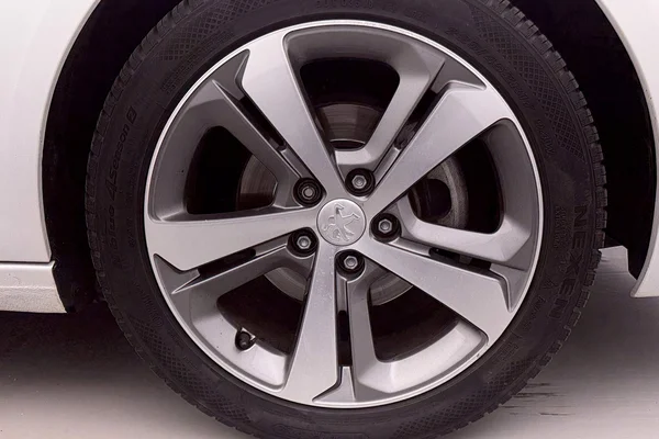 Peugeot 308 SW (2020) — foto 25 van 38