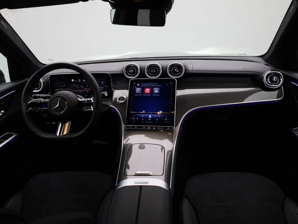 Mercedes-Benz GLC (2025) — foto 38 van 49