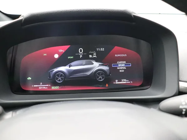 Toyota C-HR (2025) — foto 14 van 27