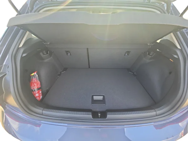 VOLKSWAGEN Polo (2025) — foto 2 van 24