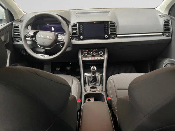 SKODA Karoq (2025) — foto 9 van 12