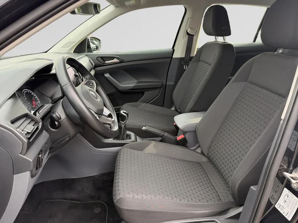 VOLKSWAGEN T-Cross (2020) — foto 7 van 13