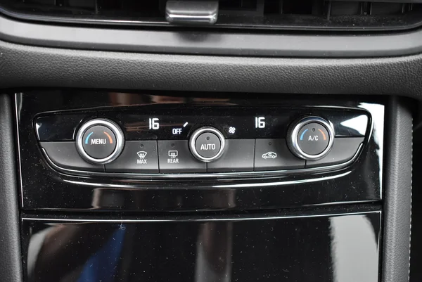 Opel Grandland (2022) — foto 10 van 21