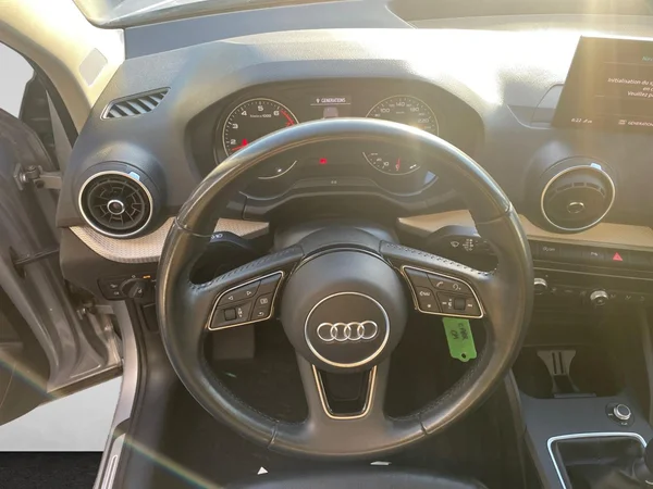AUDI Q2 (2020) — foto 2 van 20