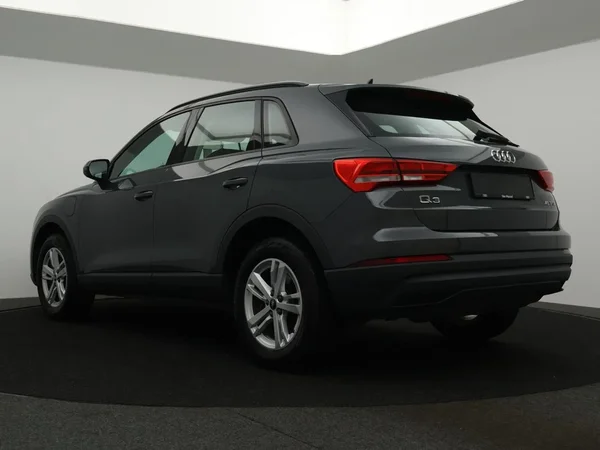 Audi Q3 (2022) — foto 12 van 23