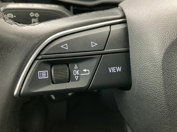 AUDI Q3 (2022) — foto 18 van 36