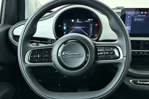 Fiat E-500 (2023) — foto 2 van 15