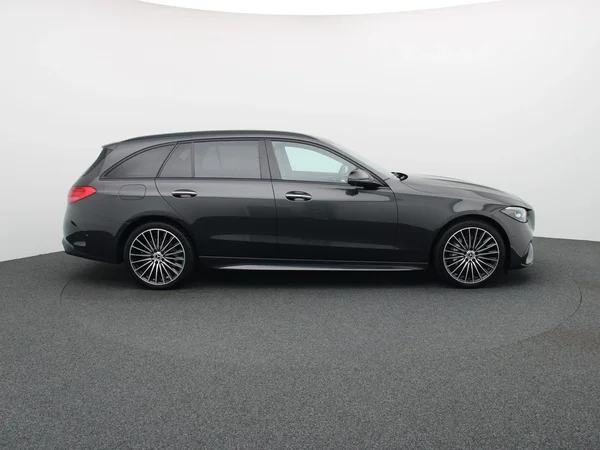 Mercedes-Benz C-Klasse (2026) — foto 26 van 29
