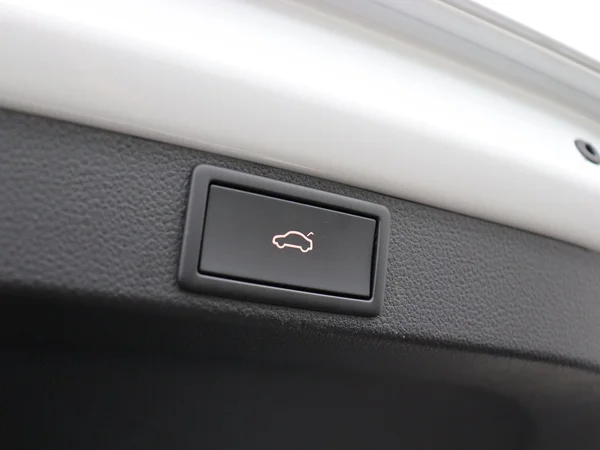 SKODA Octavia Combi (2024) — foto 7 van 19
