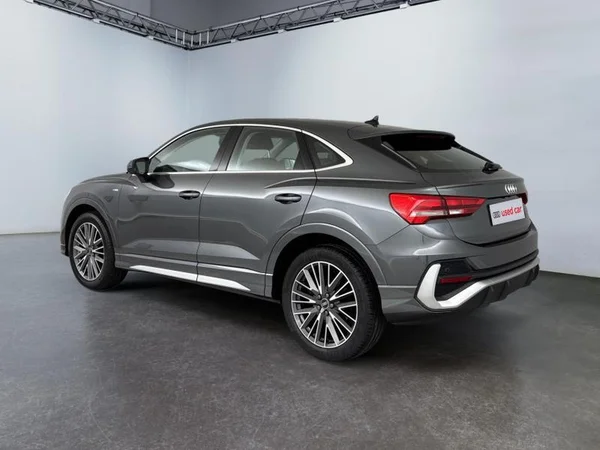 AUDI Q3 Sportback Dsl (2023) — foto 33 van 35