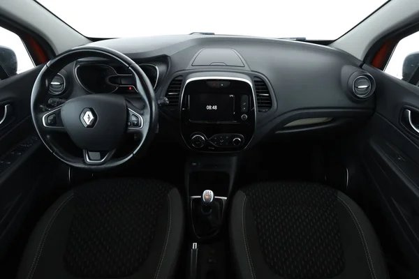 Renault Captur (2018) — foto 3 van 16