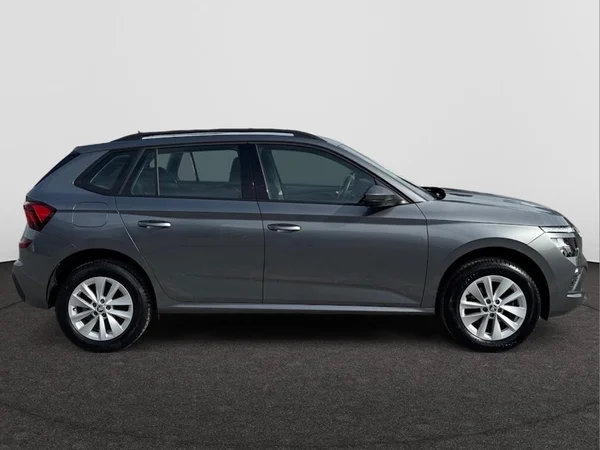 SKODA Kamiq (2024) — foto 3 van 16