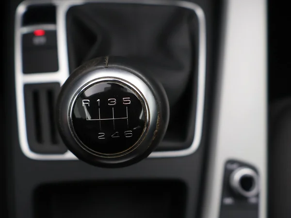 AUDI A4 (2020) — foto 14 van 25