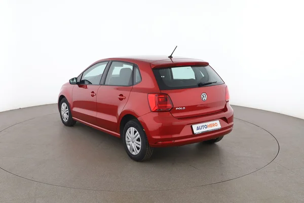 Volkswagen Polo (2015) — foto 10 van 16