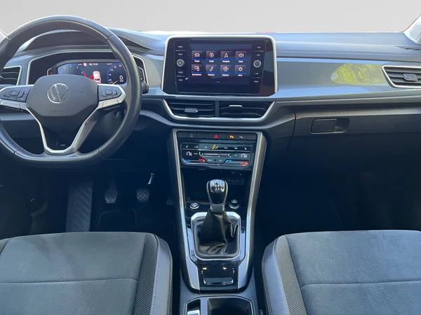 VOLKSWAGEN T-Roc (2023) — foto 19 van 24