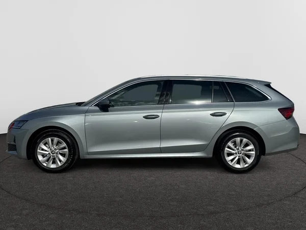 SKODA Octavia Combi (2026) — foto 12 van 21