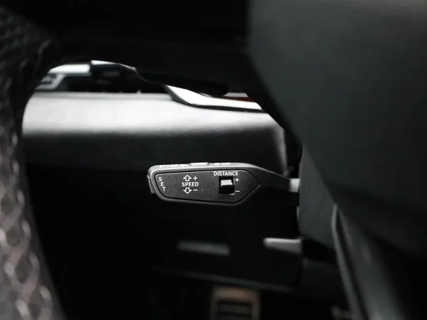 AUDI A5 Avant e-hybrid (PHEV) (2026) — foto 2 van 21