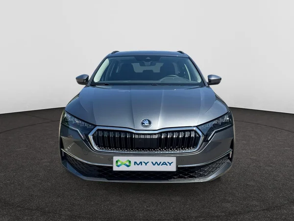 SKODA Octavia Combi (2025) — foto 2 van 21