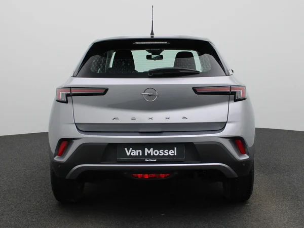 Opel Mokka (2023) — foto 31 van 35