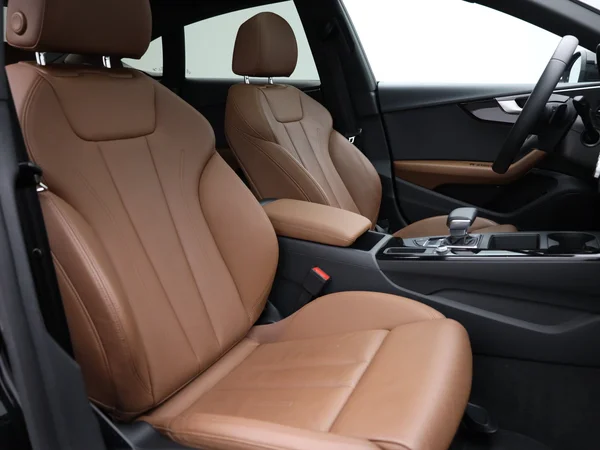 AUDI A5 Sportback (2021) — foto 2 van 23