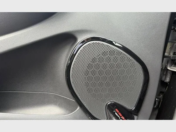 Renault Clio IV Phase II (2017) — foto 11 van 24