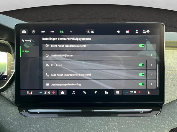 SKODA Octavia Combi (2026) — foto 2 van 21