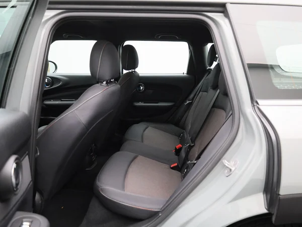 MINI Clubman (2022) — foto 2 van 41