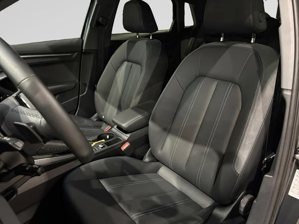 AUDI A3 Sportback PHEV (2025) — foto 14 van 16