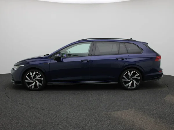 Volkswagen Golf (2022) — foto 43 van 47