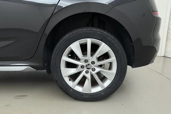 Skoda Kamiq (2021) — foto 17 van 20