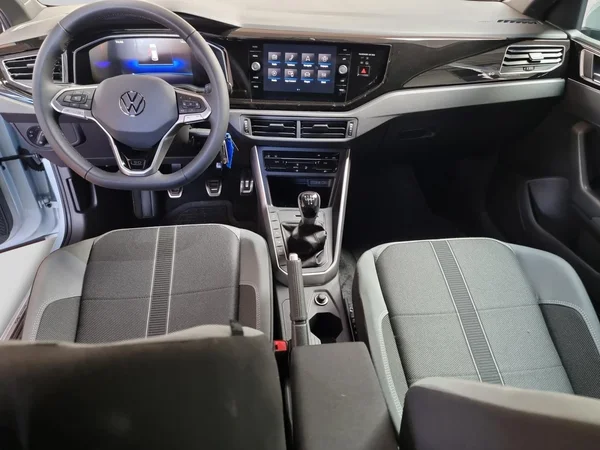 VOLKSWAGEN Polo (2026) — foto 2 van 23