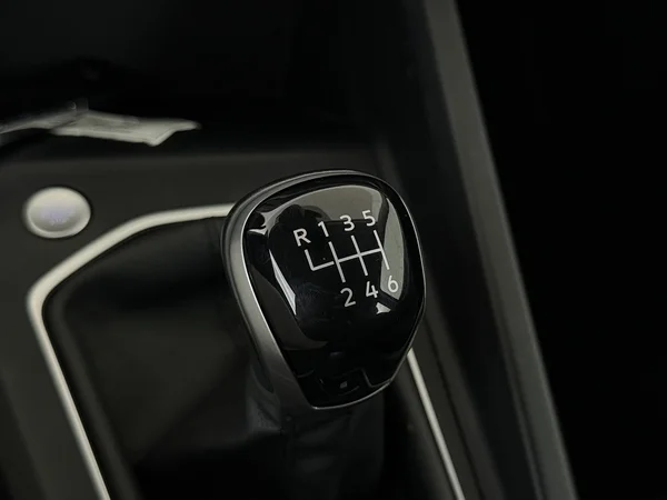 VOLKSWAGEN Golf Variant (2022) — foto 4 van 28