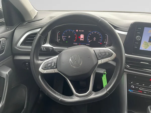 VOLKSWAGEN T-Roc (2023) — foto 7 van 21