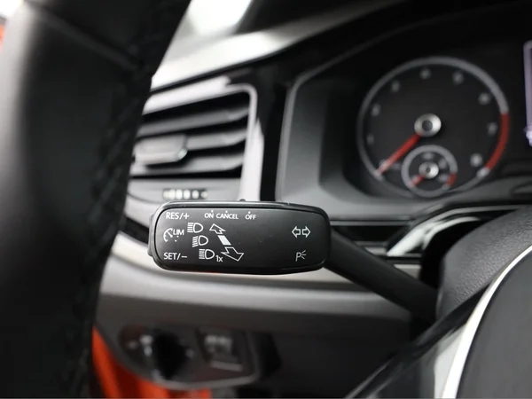 VOLKSWAGEN Polo (2018) — foto 5 van 19