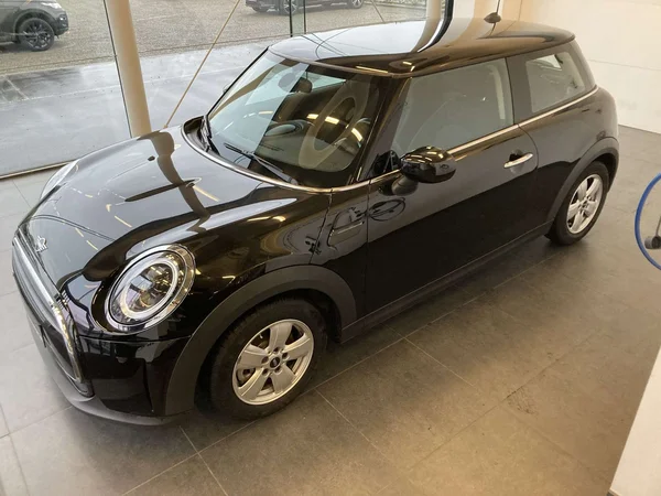 MINI One (2022) — foto 13 van 19