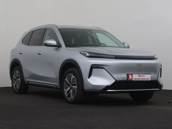 GEELY Starray EM-i (2026) — foto 24 van 29