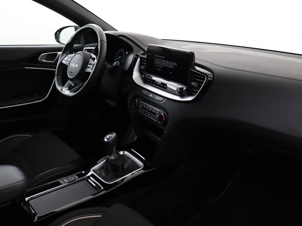 KIA Cee'd (2025) — foto 3 van 28