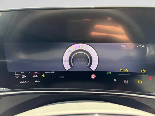 AUDI Q3 SUV e-hybrid (PHEV) (2025) — foto 15 van 16