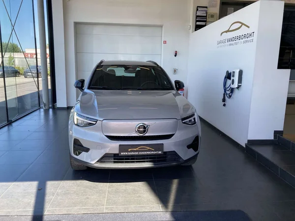 Volvo XC40 (2024) — foto 12 van 19