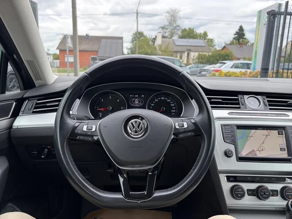 VOLKSWAGEN Passat Dsl (2015) — foto 10 van 11