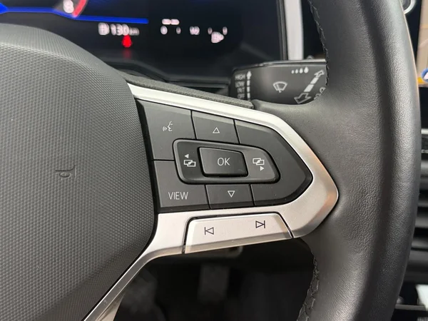 VOLKSWAGEN Polo (2023) — foto 4 van 20