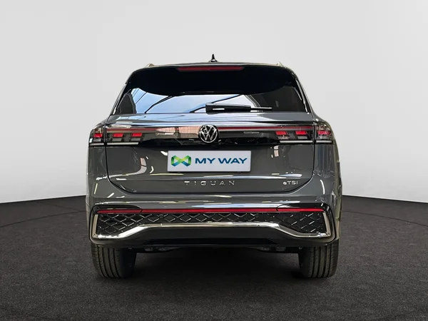 VOLKSWAGEN Tiguan (2024) — foto 11 van 15