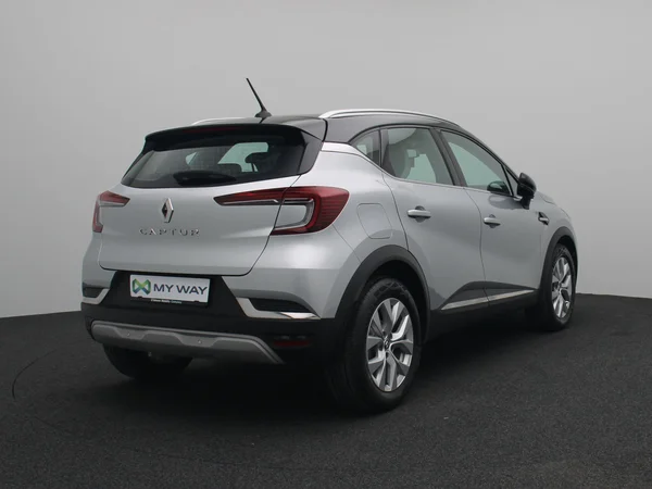 RENAULT Captur (2022) — foto 10 van 16